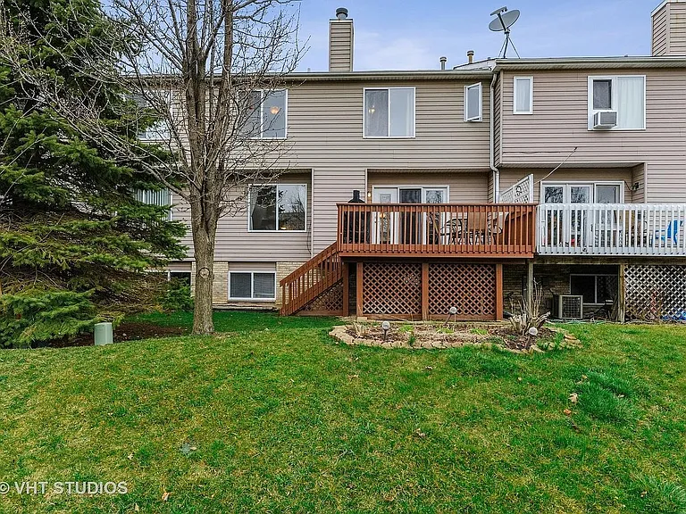 343 Stevens Ct — Photo 15