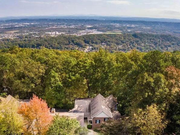 558 Winterview Ln, Chattanooga, TN 37409