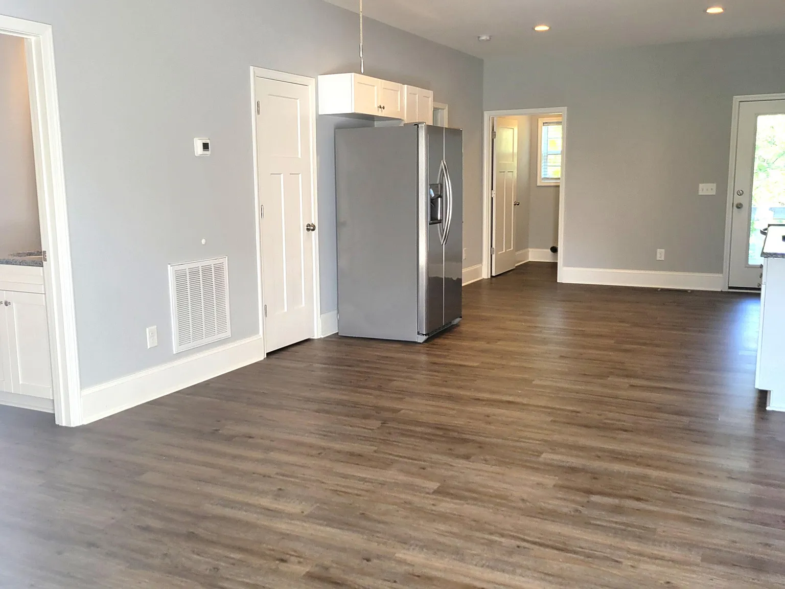 2 bed, 2.0 bath, 1046 sqft, $1,550 — Photo 3