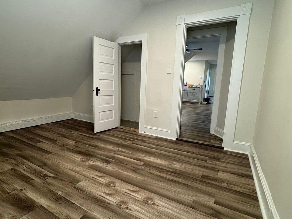 1st image of 54 Court St #3