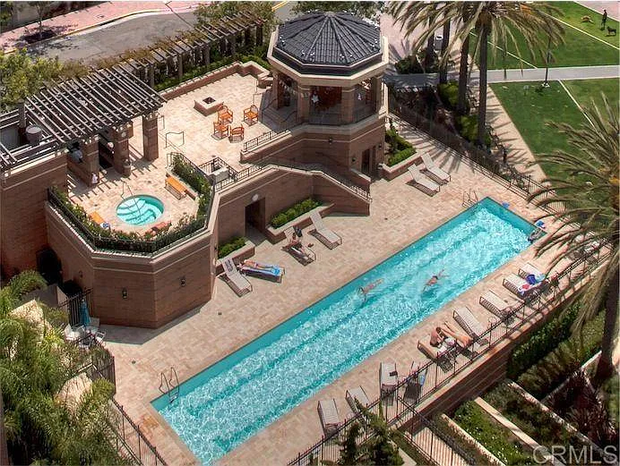 500 W Harbor Dr #318 — Photo 29