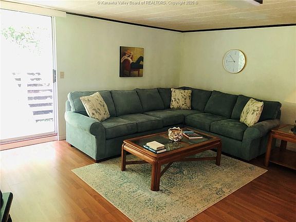3rd image of 2537 Woodward Dr