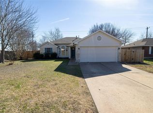 202 Juniper Dr, Georgetown, TX 78626