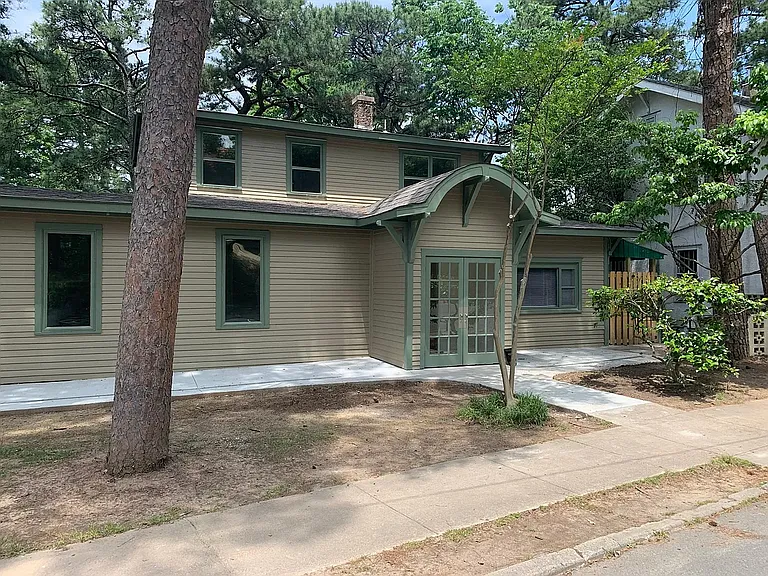 1101 Kavanaugh Blvd #C — Photo 1
