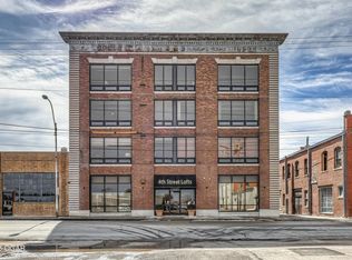 214 E 4th St #203, Joplin, MO 64801