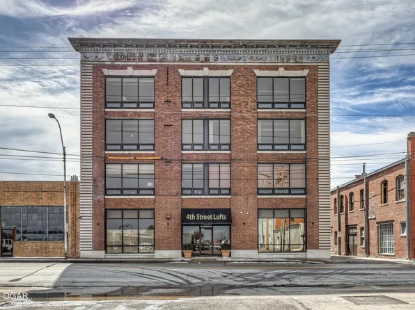 214 E 4th St #203, Joplin, MO 64801