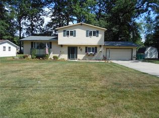 8091 Edgewood Rd, Mentor, OH 44060