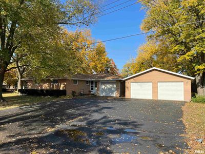 602 E Nimintz Ave, Lewistown, IL, 61542