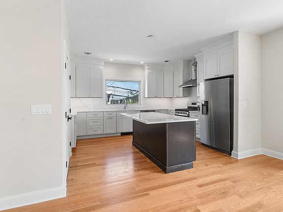 2nd image of 382 5th Ave