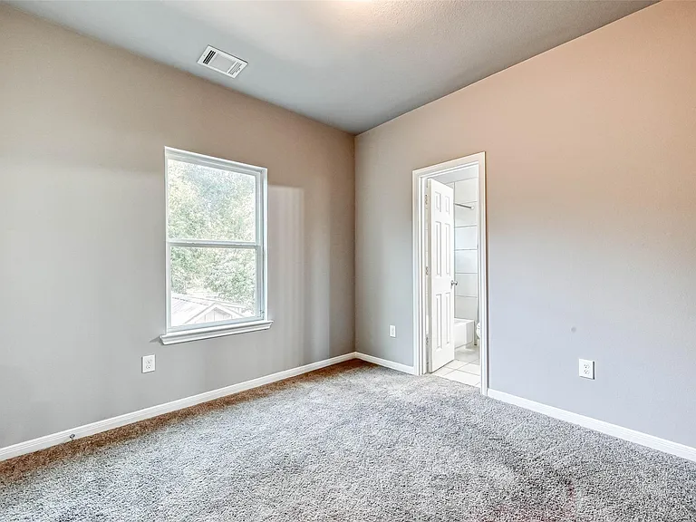 7903 Moon Beam St #B — Photo 10