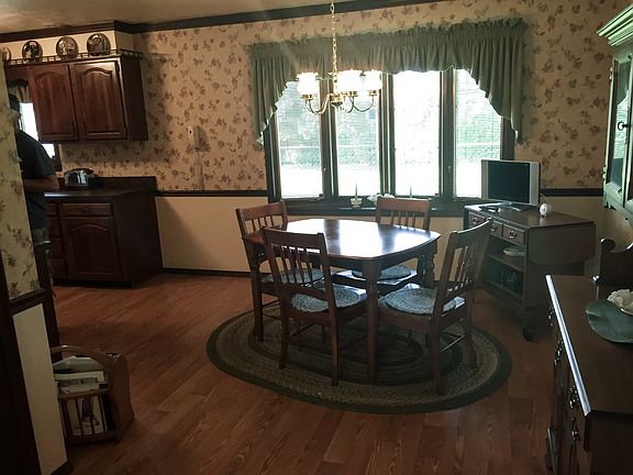 5th image of 24761 Greenfield Ln