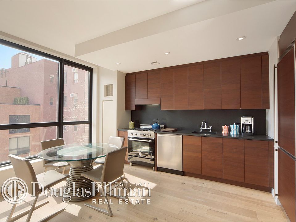 1st image of 540 W 28th St APT 5J