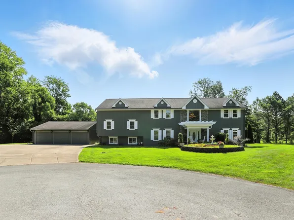 2227 Hidden Orchard Ct, Indianapolis, IN 46228