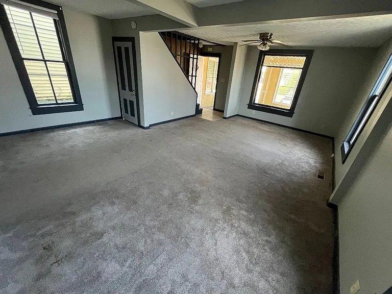 411 Court St — Photo 6
