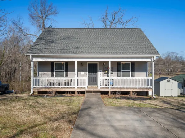 402 S Mulberry St, Dickson, TN 37055