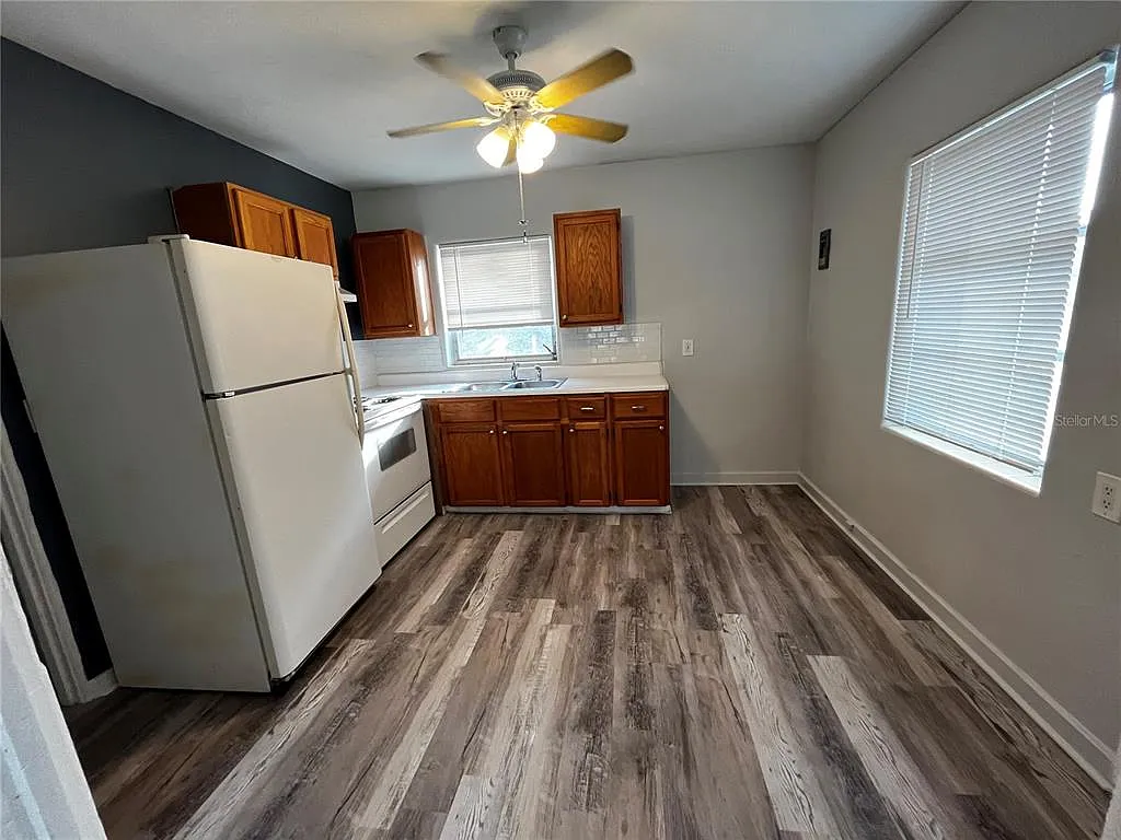 2 bed, 1.0 bath, 850 sqft, $1,400 — Photo 2
