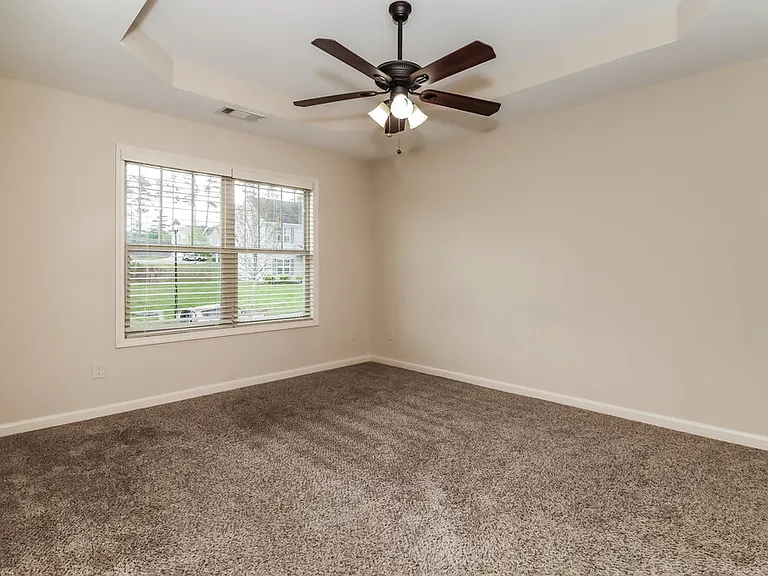 202 Comet Ct — Photo 9