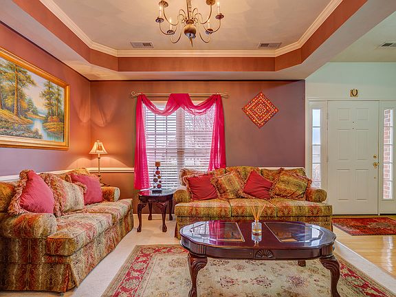 3rd image of 6019 Cezanne Ct