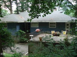 109 Pinewood Trl, Trumbull, CT 06611
