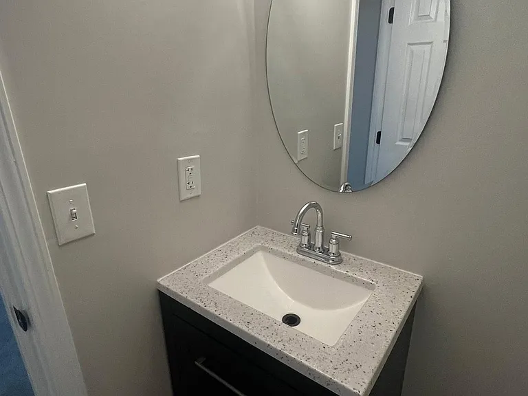 824 Eastmont Rd — Photo 8