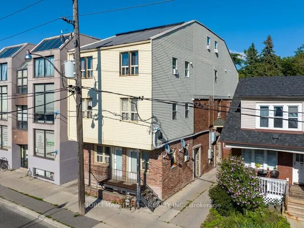 869 Broadview Ave #104, Toronto, ON M4K 2P9
