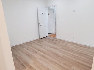 5346 Metropolitan Ave, Ridgewood, NY 11385