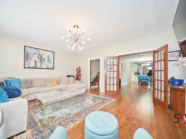 246 Brooklyn Avenue image 11 of 25