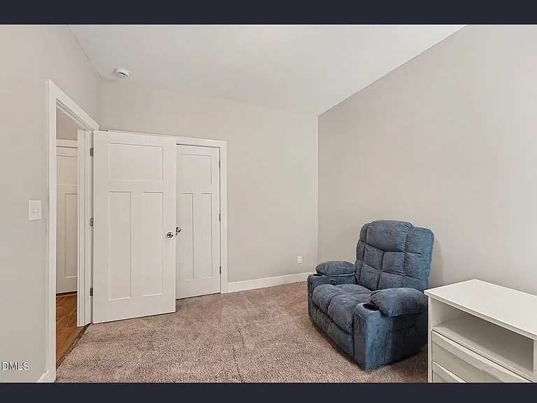 38 Wood Green Dr — Photo 13