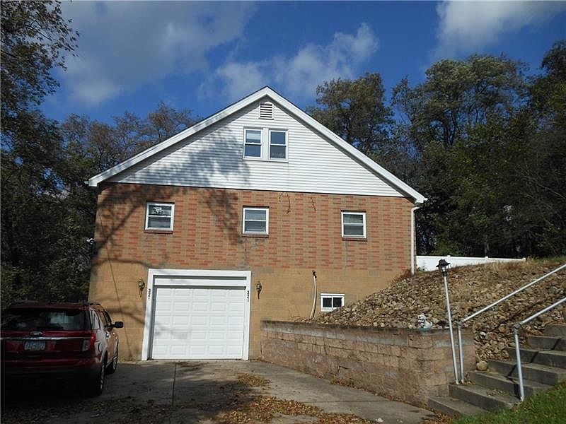 1st image of 323 Paul Dr