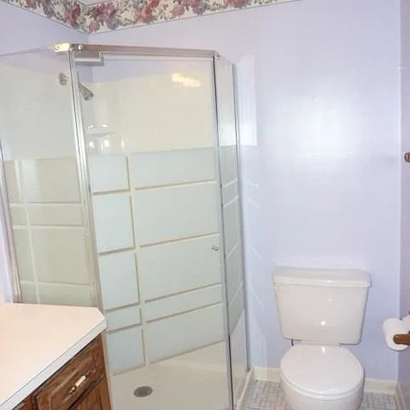 10909 Leavenworth St — Photo 15