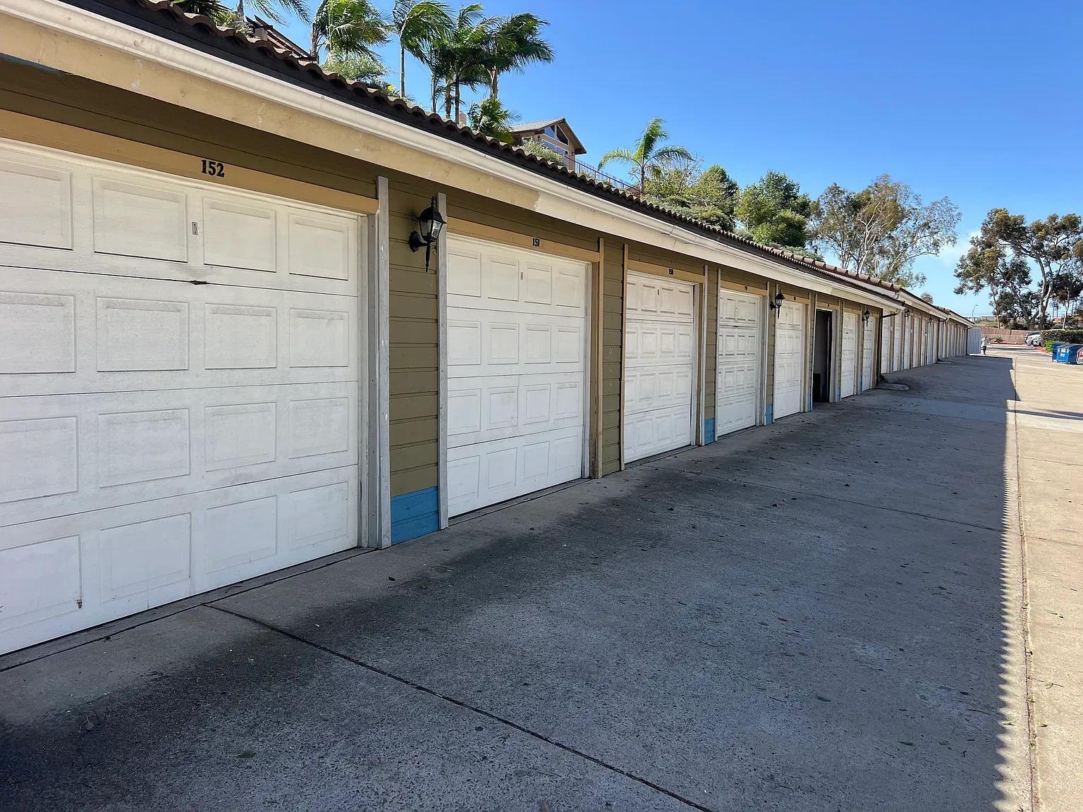 3 bed, 1186 sqft, $3,000 — Photo 2