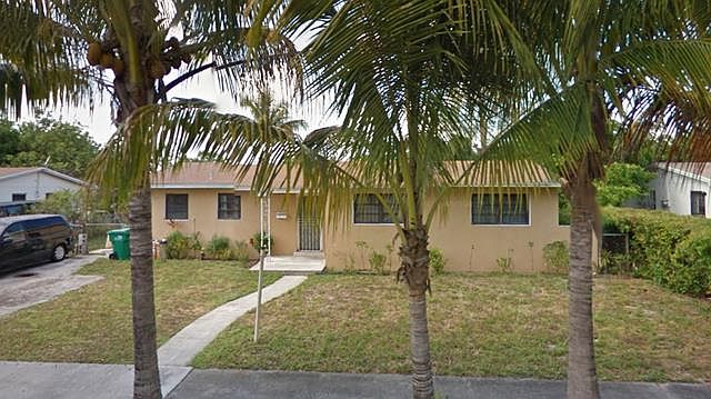 1st image of 1431 NW 197th St