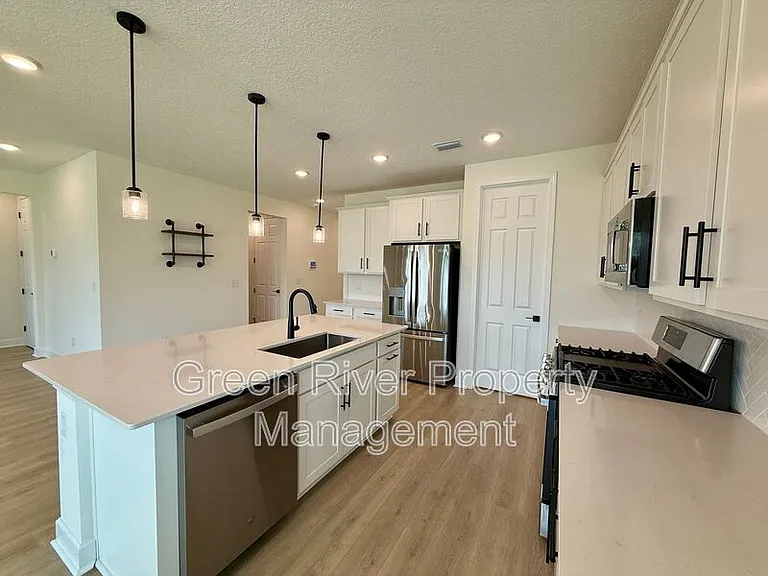 3435 Auvenshine Way — Photo 7