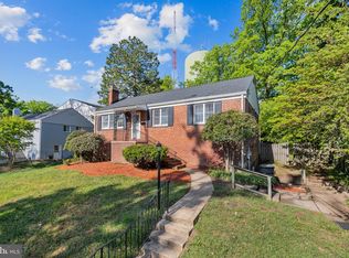 2520 Buckelew Dr, Falls Church, VA 22046