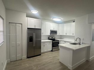 15689 SW 73rd Circle Ter #5-2, Miami, FL 33193