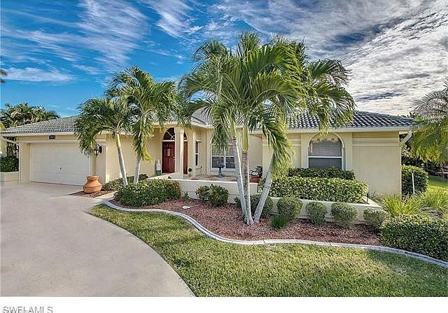 1st image of 5421 SW 26th Ct