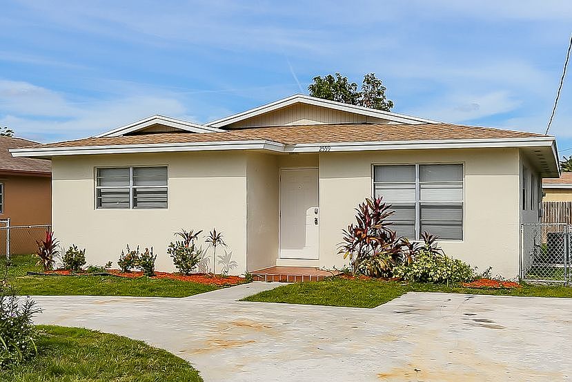 1st image of 2559 Florida St