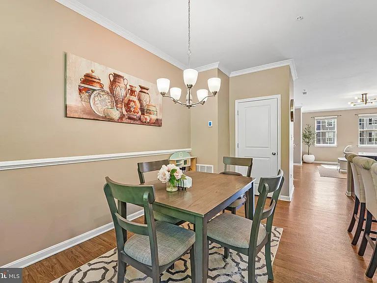 5733 Nicken Ct — Photo 6