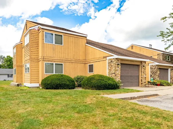 2221 Hillcrest Ave APT G, Plymouth, IN 46563
