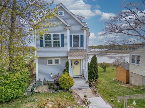 188 Idlewell Blvd, Weymouth, MA 02188