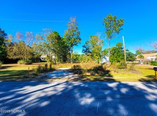 341 Chadwick Shores Dr, Sneads Ferry, NC 28460