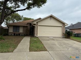 114 Mariner Dr, Victoria, TX 77901