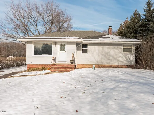 7702 W Pleasant Valley Rd, Cleveland, OH 44130