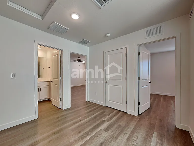 4536 S 98th Ln — Photo 10