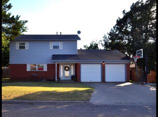 802 S Vaughn Ave, Fritch, TX 79036
