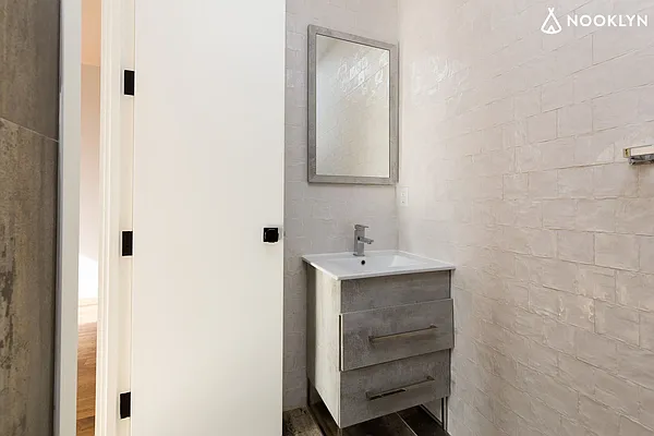 Rented by Nooklyn NYC LLC | media 5