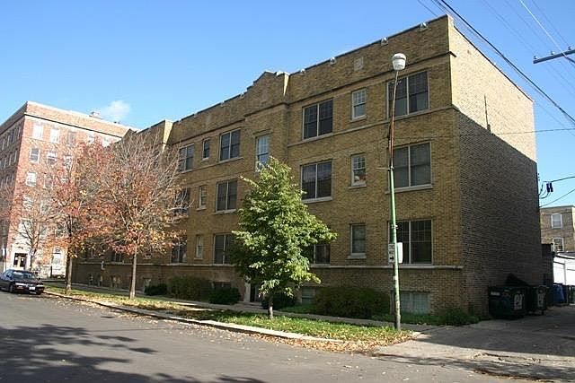 1st image of 4059 W Melrose St APT 1