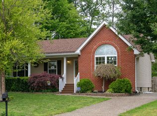 10509 Parkerwood Pl, Louisville, KY