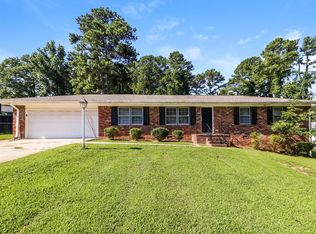 5509 Joeclay Dr, Stone Mountain, GA 30088