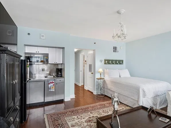 1205 Saint Charles Ave APT 1212, New Orleans, LA 70130